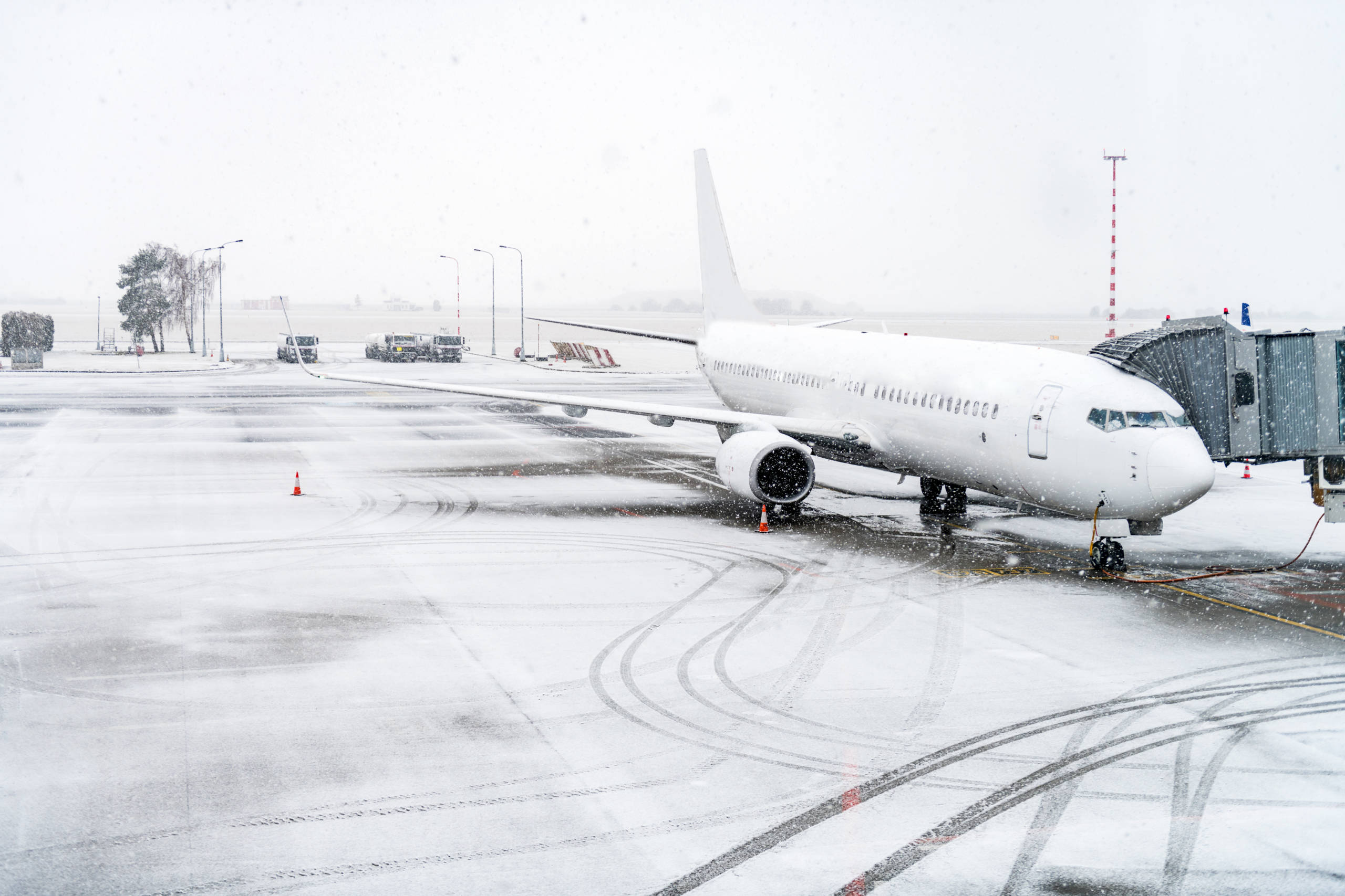 pilots-taking-off-in-a-snowstorm-how-it-s-done
