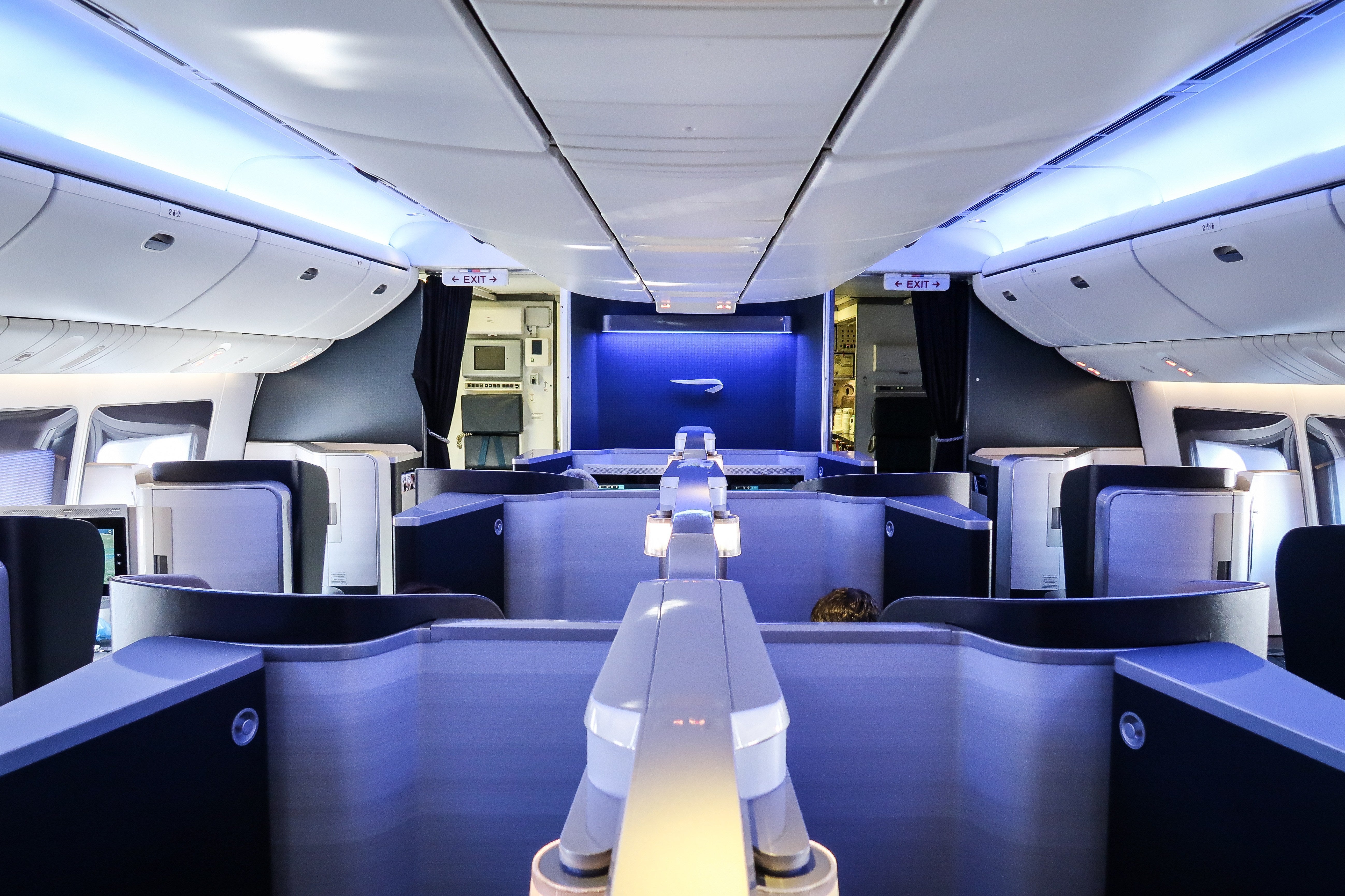 Which British Airways routes have first class Avios award availability?