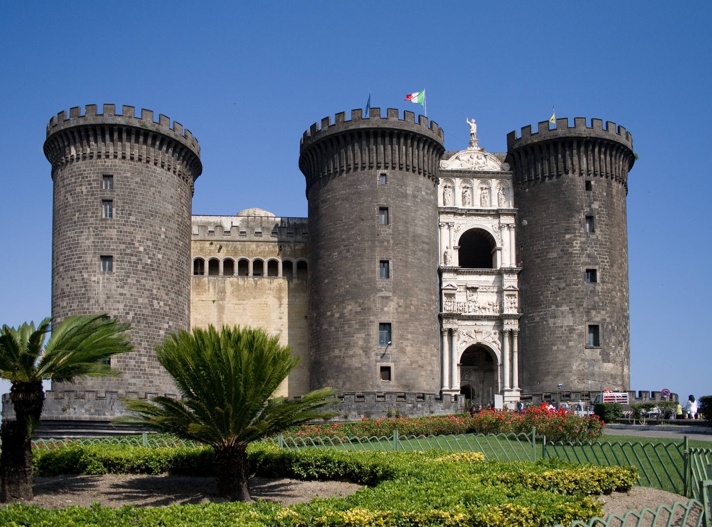 must visit places in naples italy