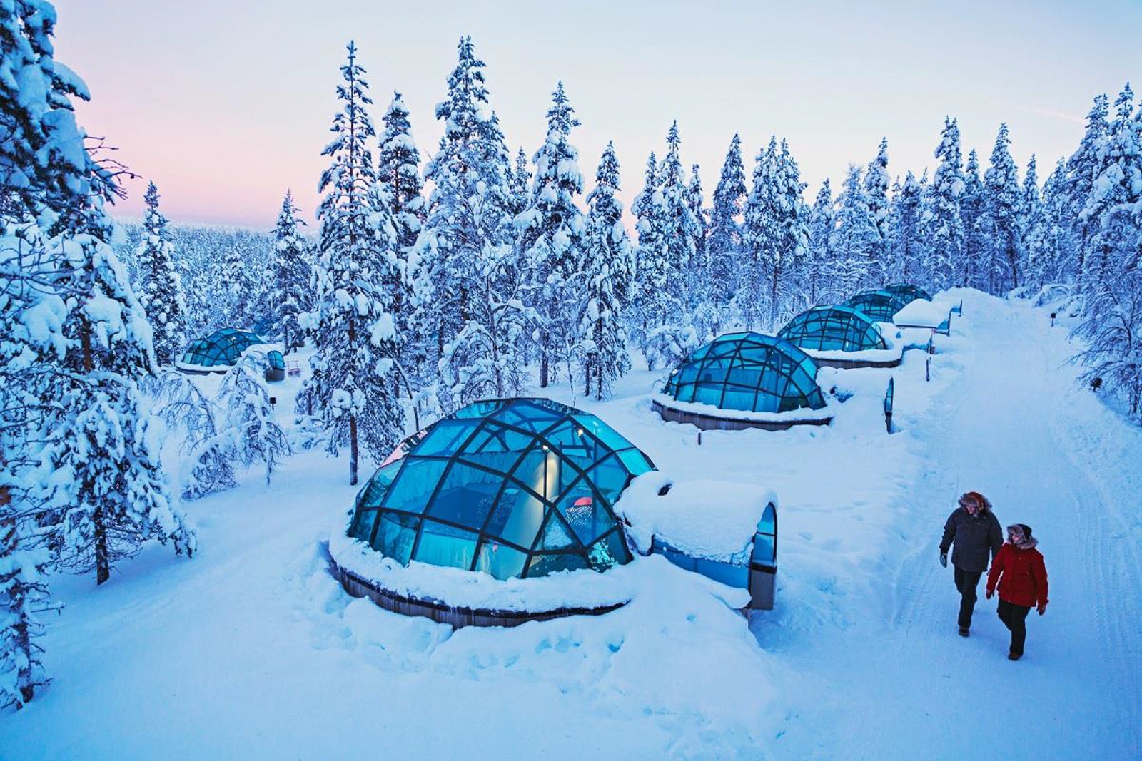 9-beautiful-igloo-hotels-to-check-into-this-winter