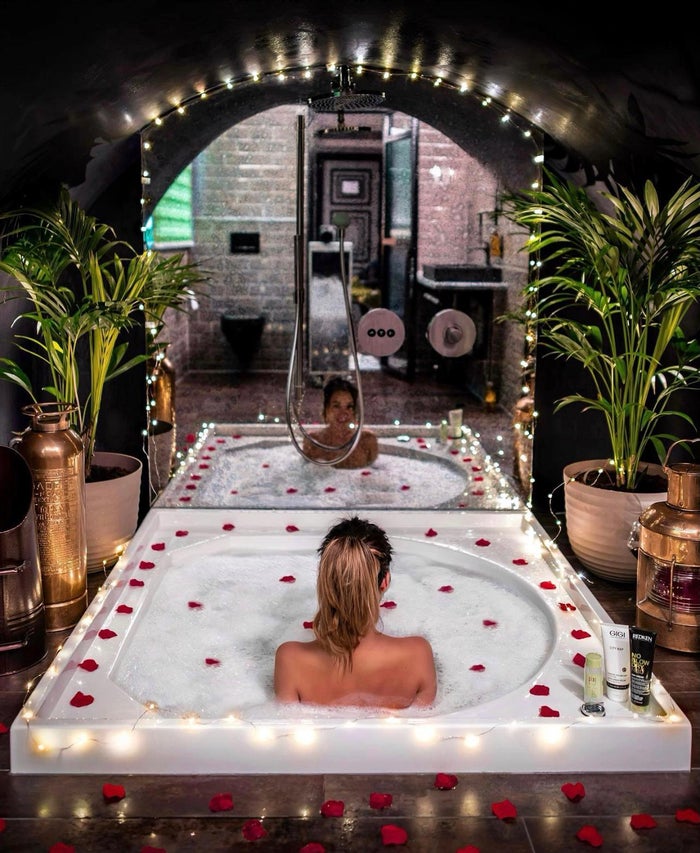 5 fabulous London hotels for New Year&#039;s Eve