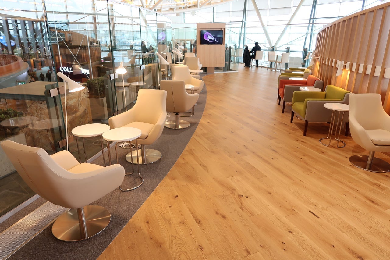 SkyTeam Lounge in Vancouver seating
