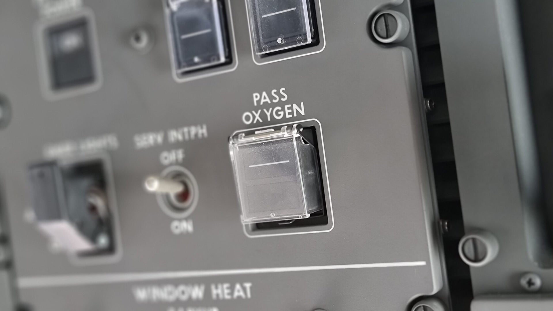 The 10 most important buttons in the cockpit - The Points Guy