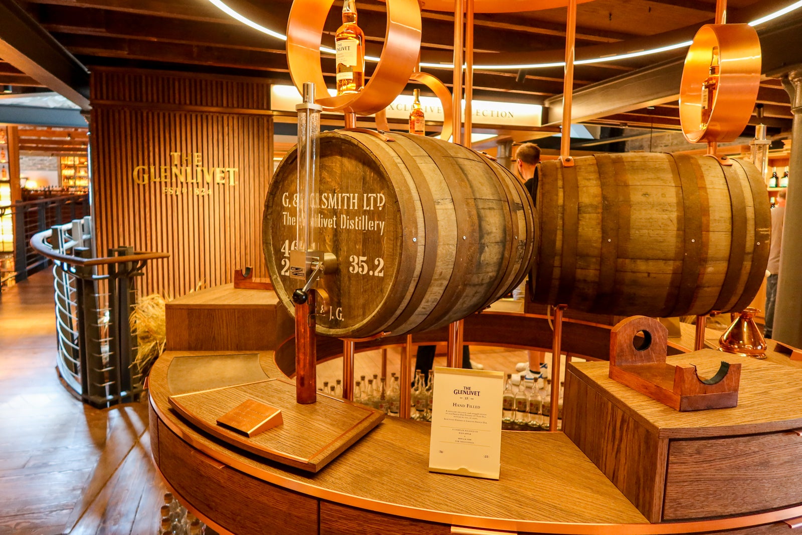 visit distilleries scotland