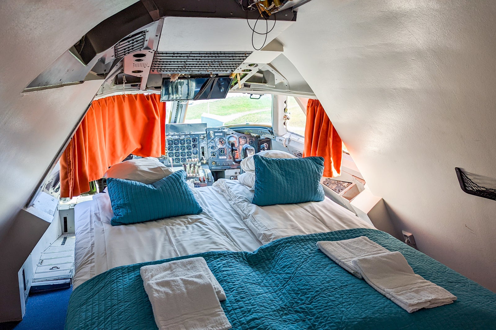 cockpit bed