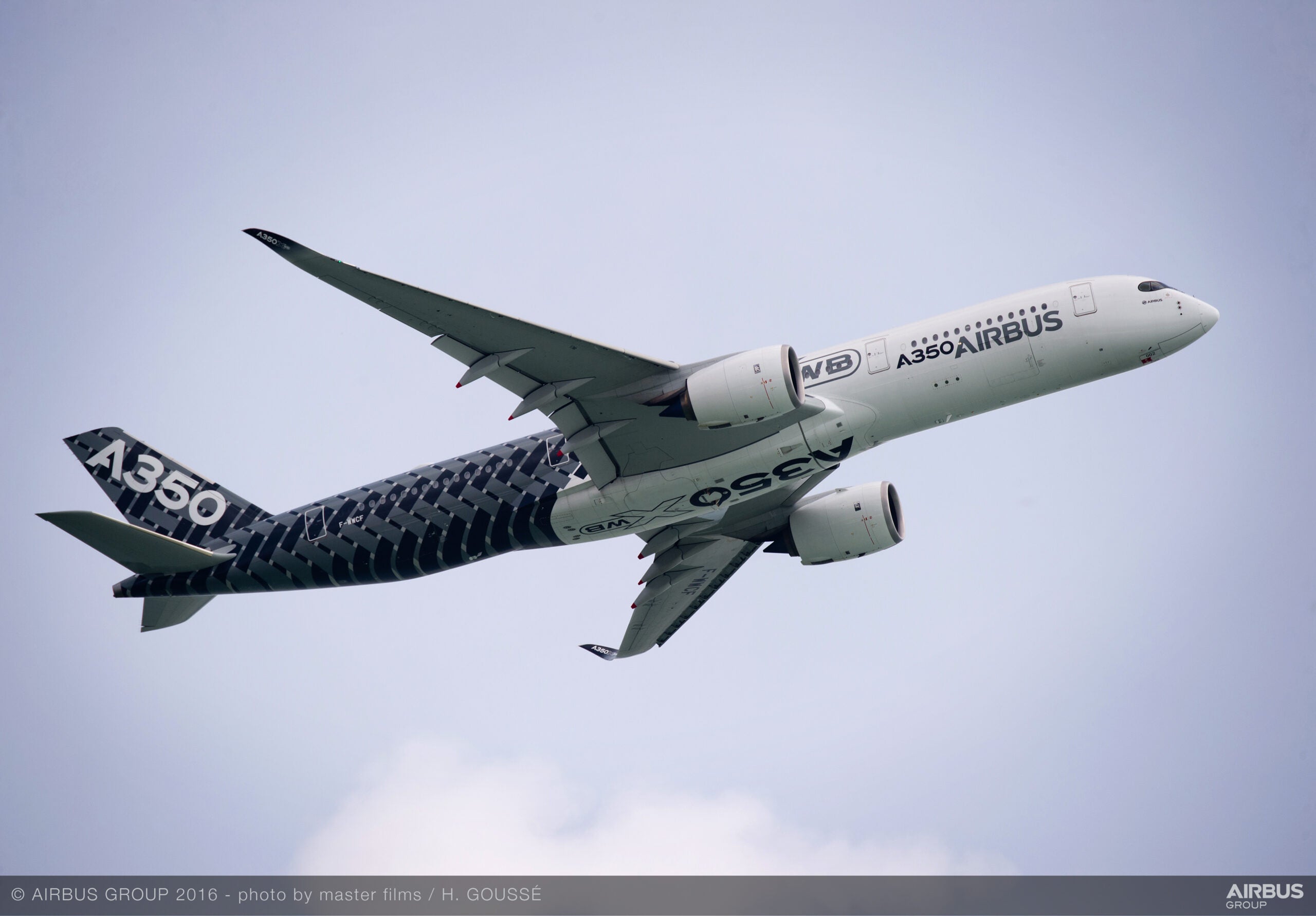 Airbus a350. Аэробус а350 XWB. Airbus a350 «Курт Шумахер». Крыло Airbus a350. Airbus a350 XWB звезда.