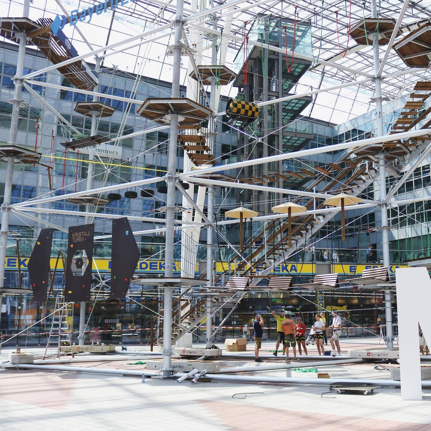 a-new-way-to-hang-around-between-flights-munich-airport-s-high-ropes