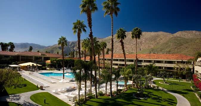 Pool and courtyard area at the Hilton Palm Springs Hotel.