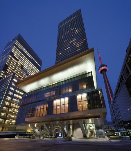 Ritz_Toronto_00052_vert_x518