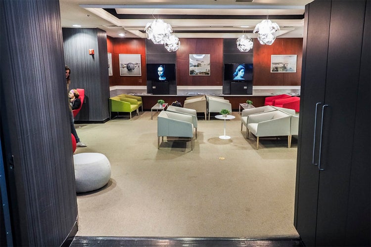 Choose this, not that EWR Priority Pass lounge edition The Points Guy