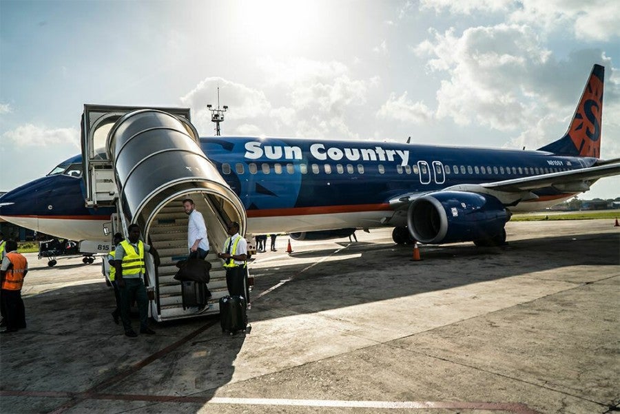 sun-country-cuba-plane-brian-kelly-the-points-guy