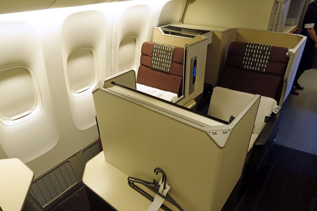 The Best Ways to Fly Business Class to Asia Using Miles - The Points Guy