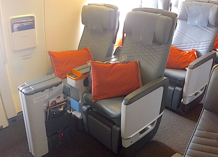 Review: Singapore Airlines 777-300ER in Premium Economy - The Points Guy