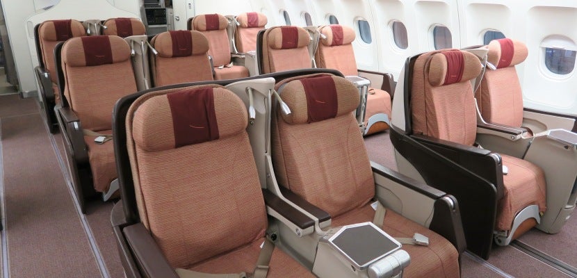 Iberia A340-300 business class cabin