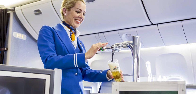 KLM Will Soon Offer Draft Heineken On Select Flights - The Points Guy