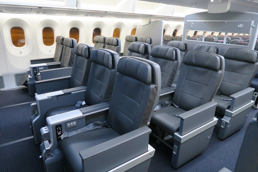 aa-787-9-premium-economy-cabin