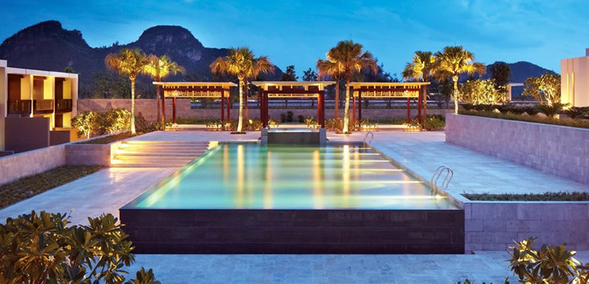 imghyatt-regency-danang-resort-and-spa-hotel-exterior-pool-night