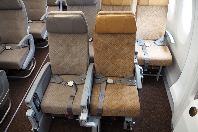 Where to Sit in Singapore Airlines' A350: Economy - The Points Guy