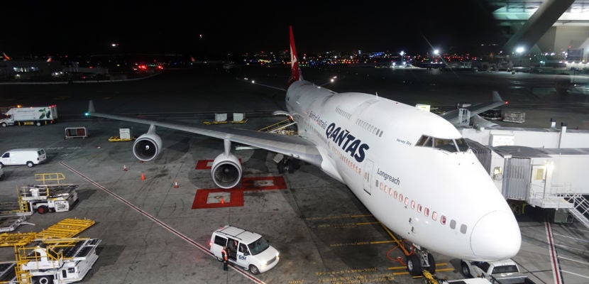 qantas 747 economy review