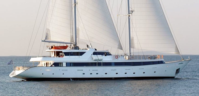 cuba-yacht-featured