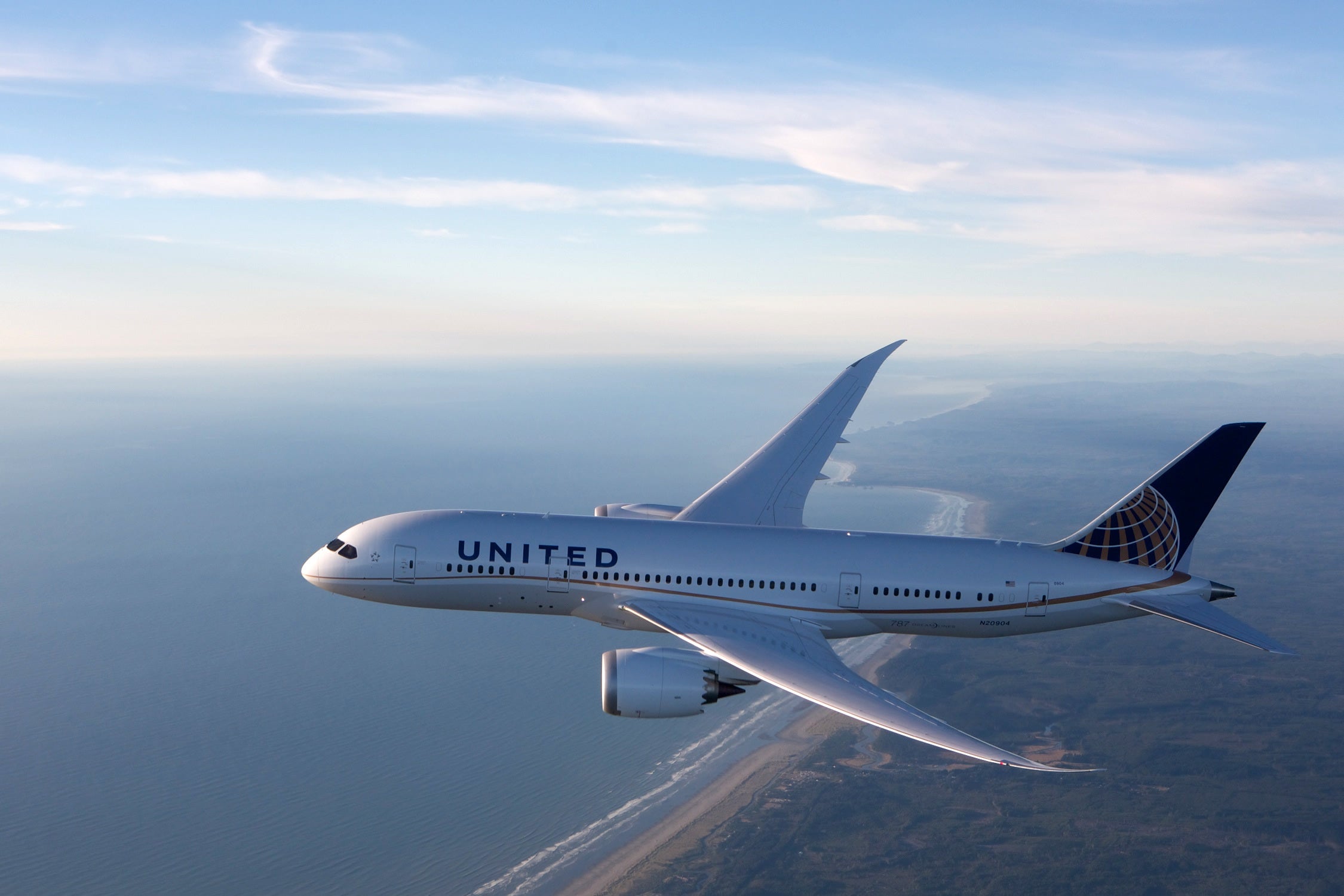 Показать самолет боинг. Самолет 787 Dreamliner. Boeing 787 United Airlines. Боинг 787-8 United Airlines. Боинг 777 Дримлайнер.