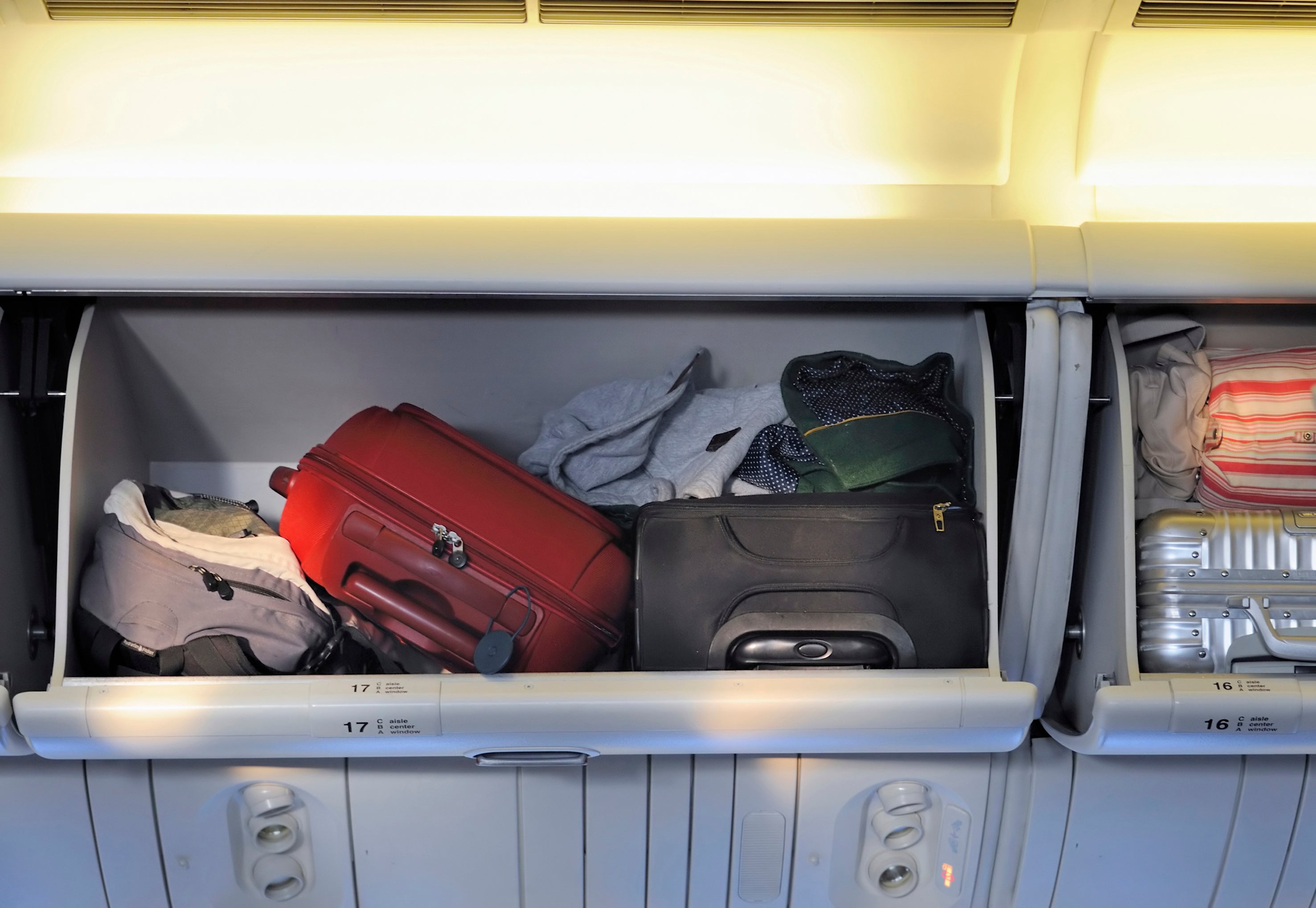 Google Flight Ticket - hwif9z1