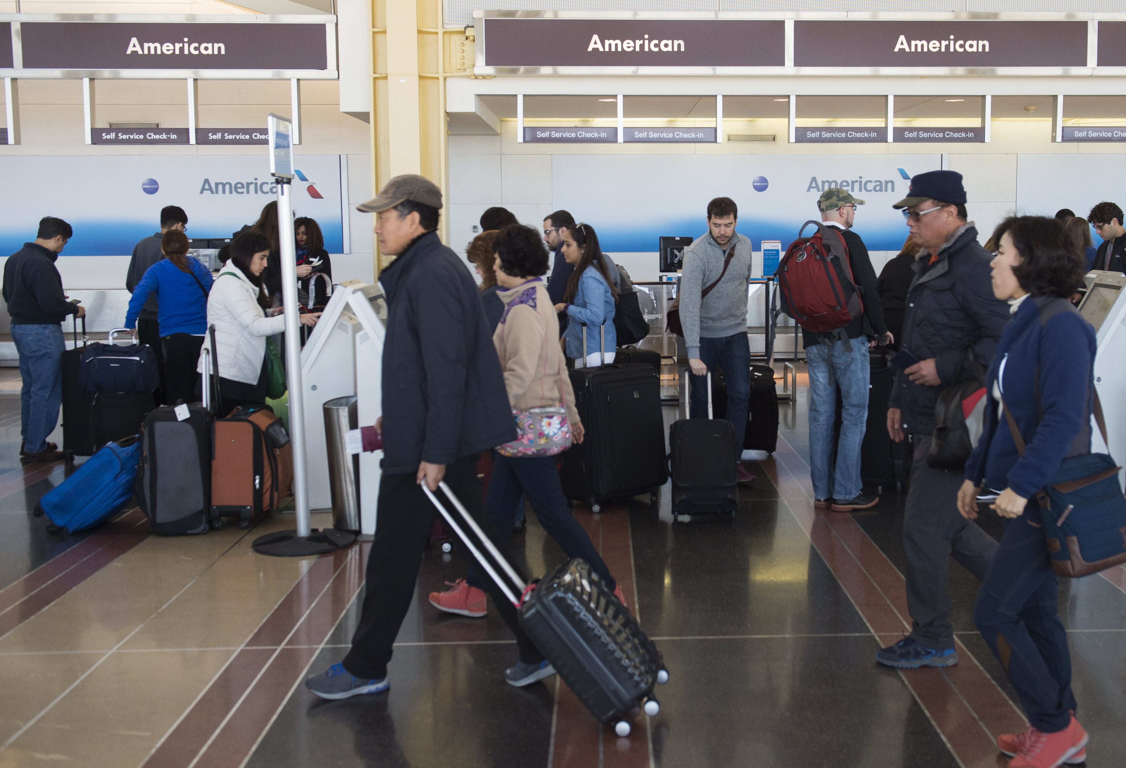 united employee travel dress code