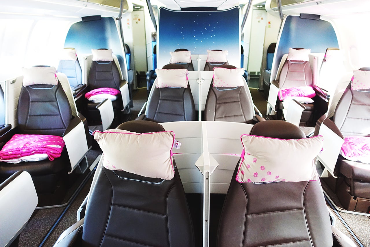 2. Comparing Hawaiian Airlines' First Class to Other Airlines