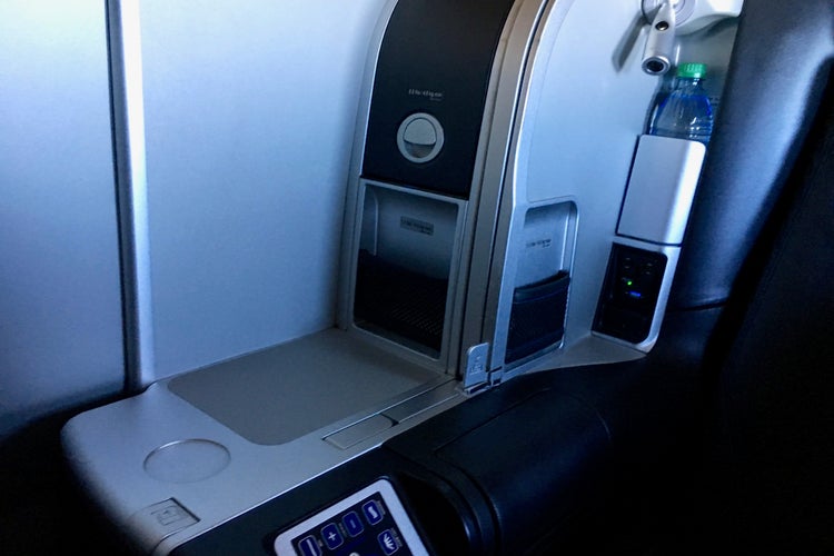 Flight Review: JetBlue Mint (A321) From LA to Boston - The Points Guy