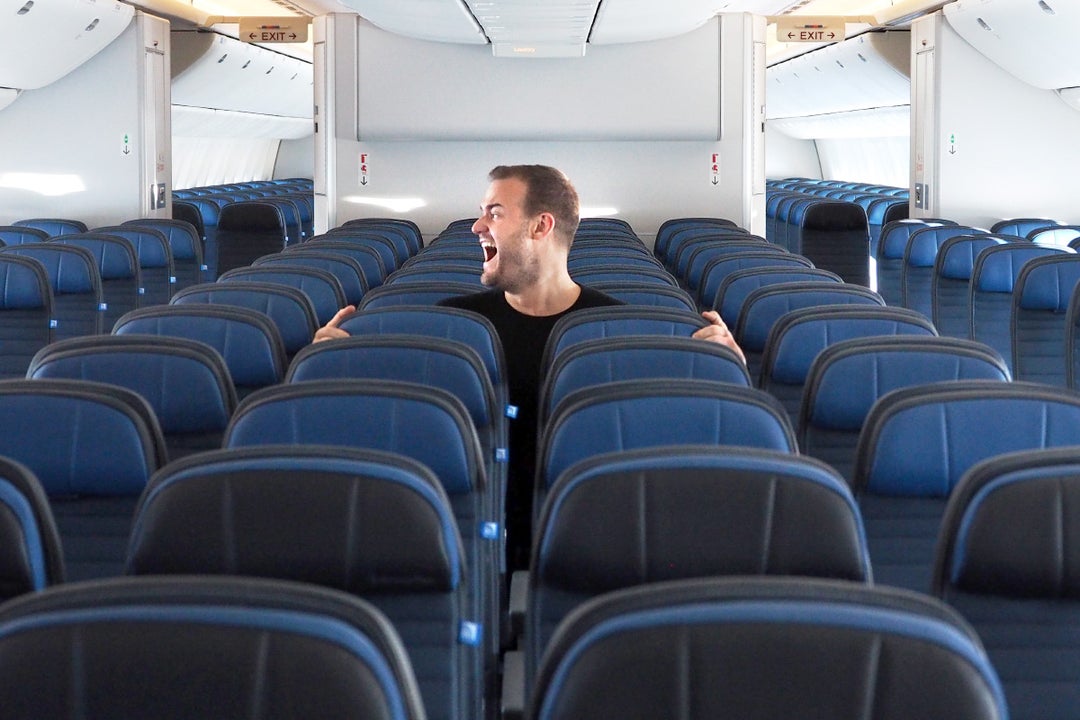 Rules of flying in the middle seat The Points Guy