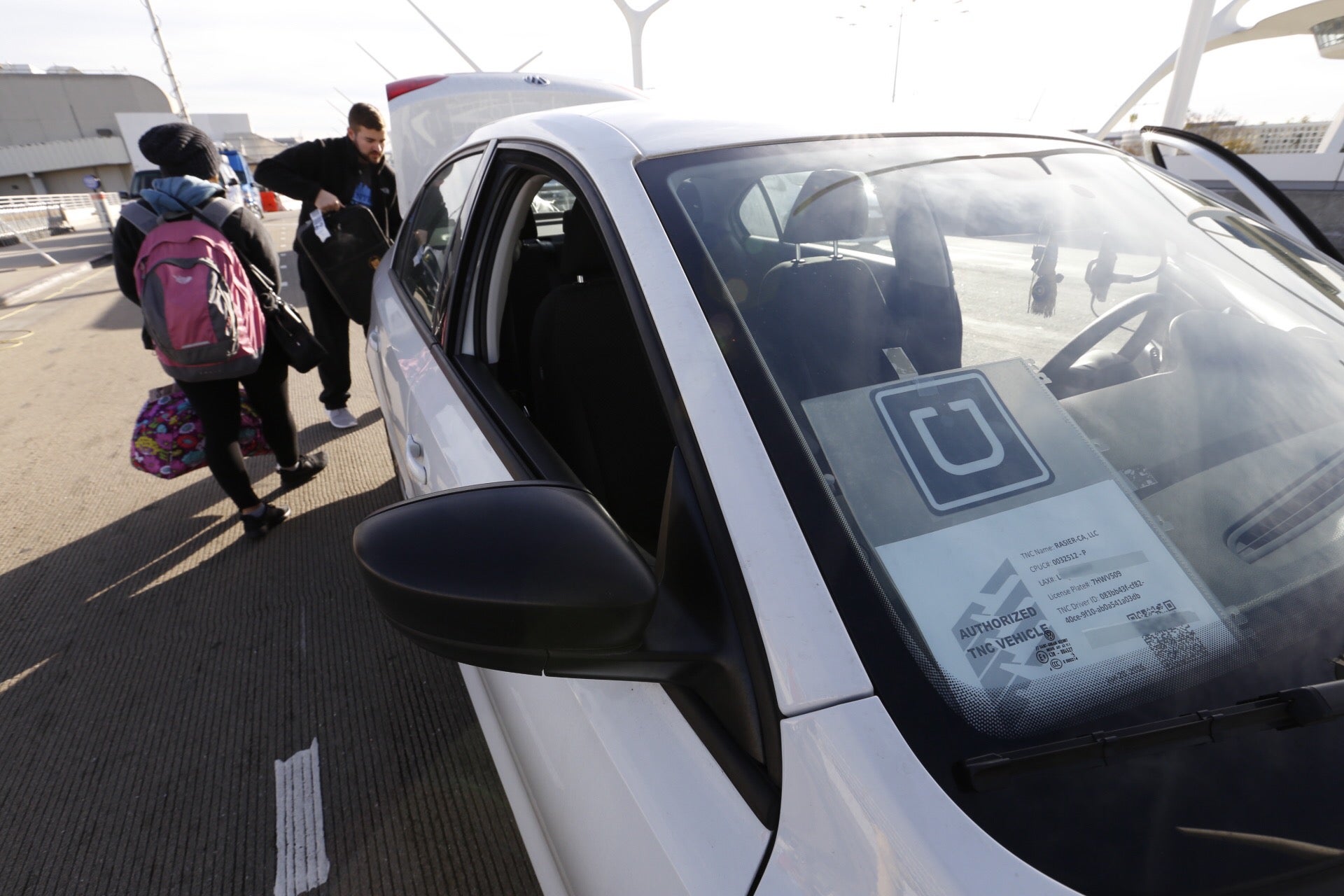 UberX Begins Service at LAX