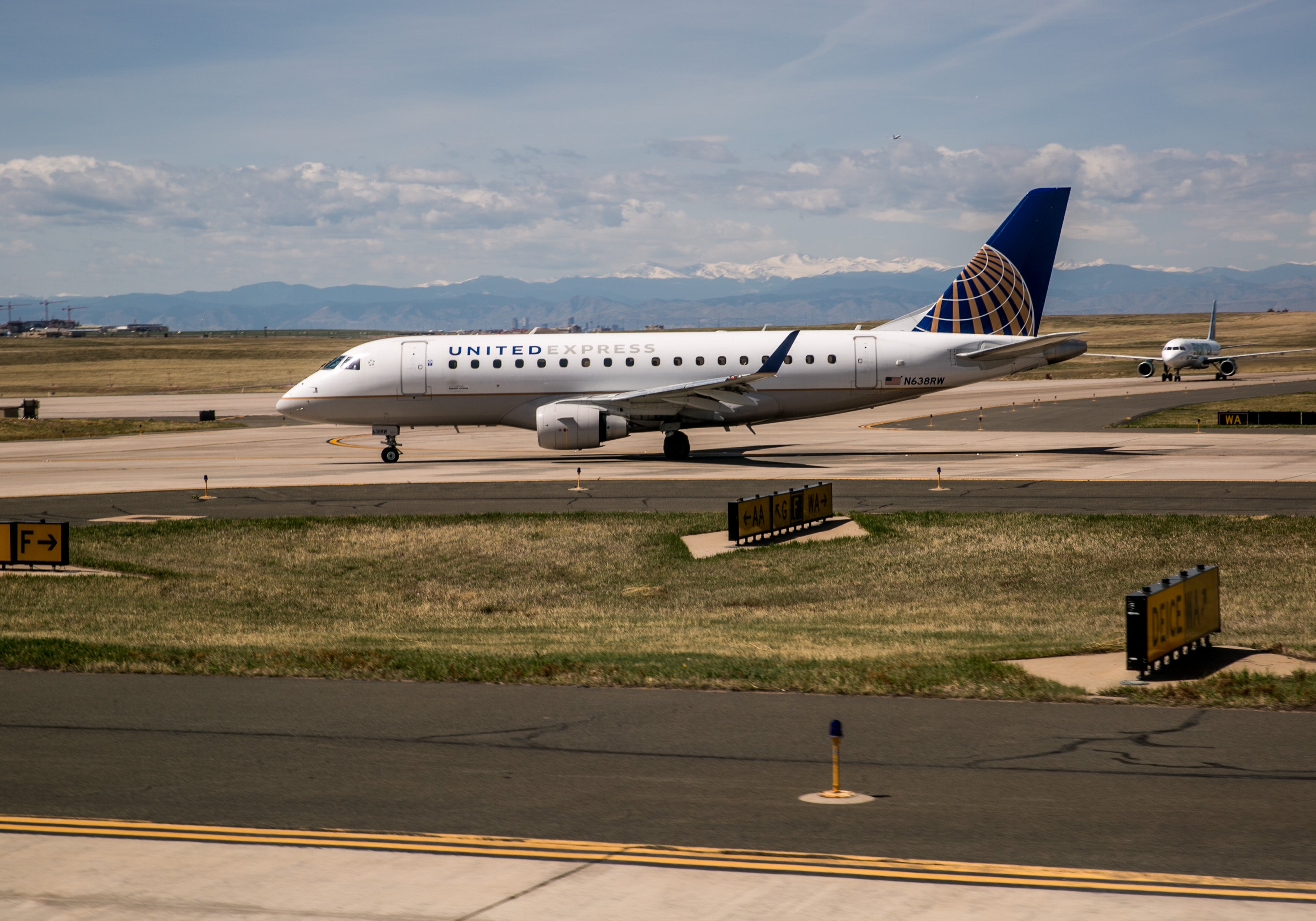 Woman Allegedly Asked to Pee in a Cup on a United Flight - The Points Guy