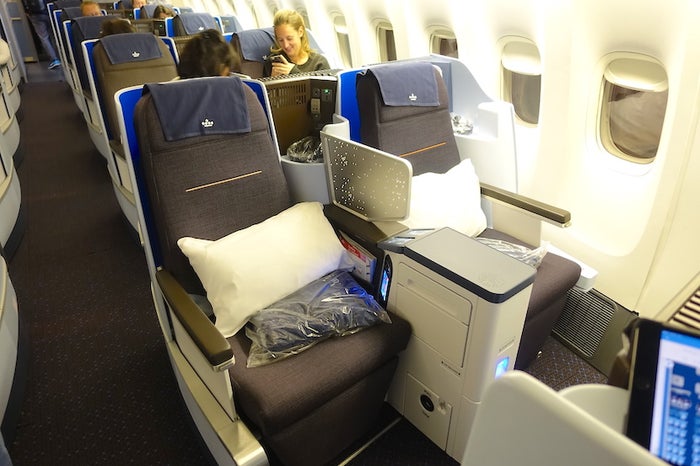 Review: KLM (777-300ER) Business Class, NYC to Amsterdam