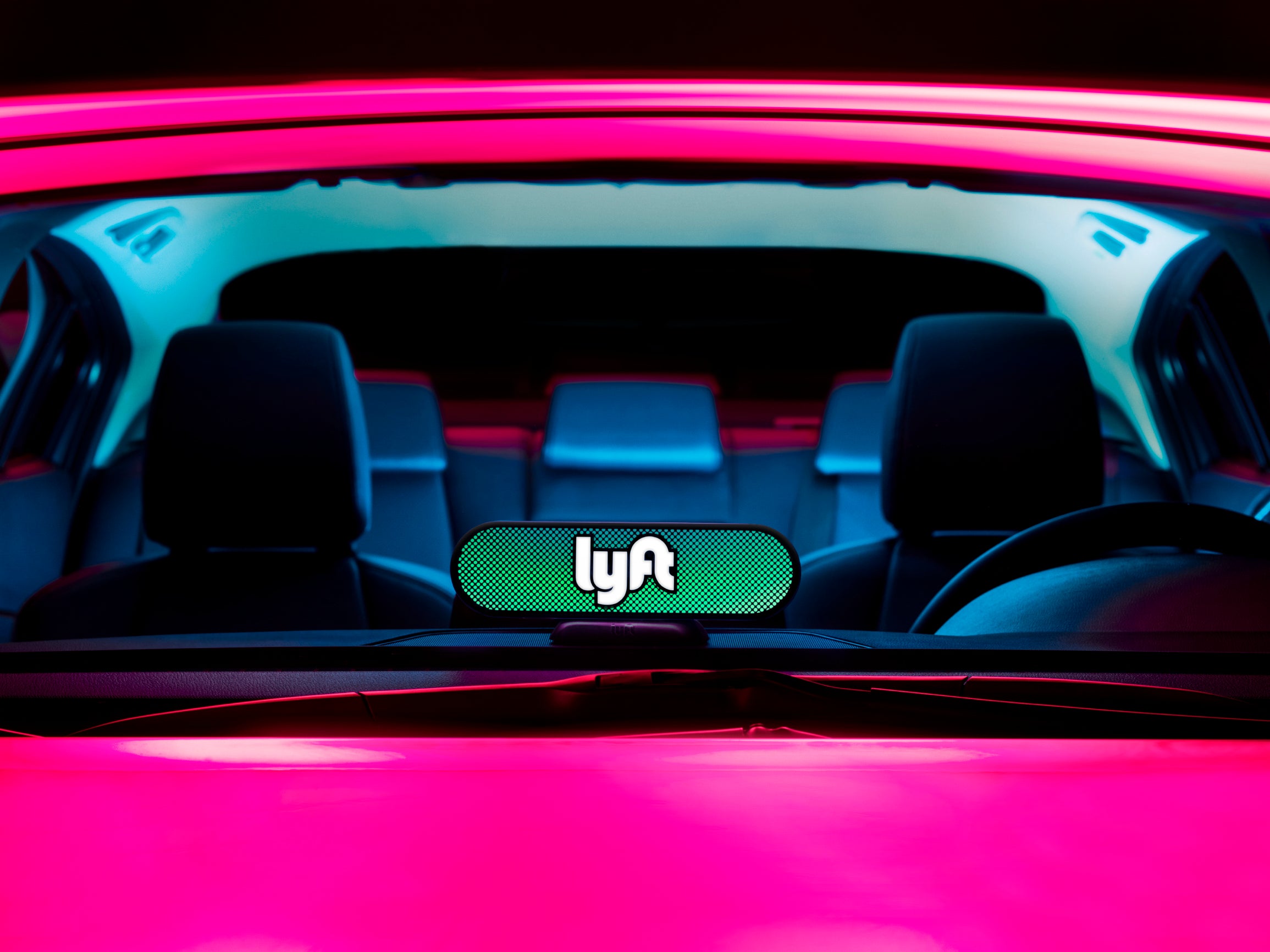 lyft uber ridesharing cab