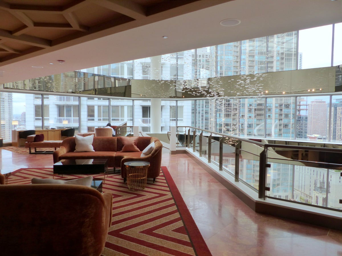 Hotel Review: A King Room at the Conrad Chicago - The Points Guy