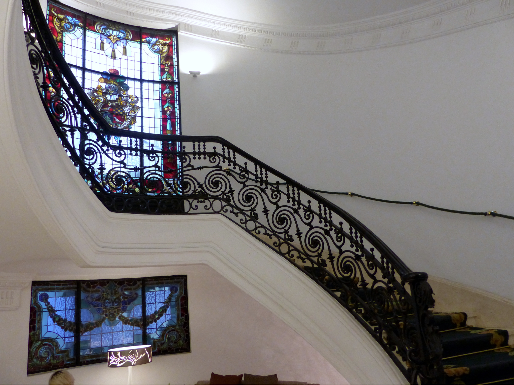 img-madrid-palacio-morestairs