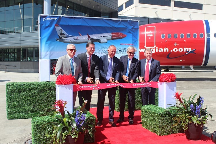 Tour Norwegian Air s Brand New Boeing 737 MAX 8 The Points Guy