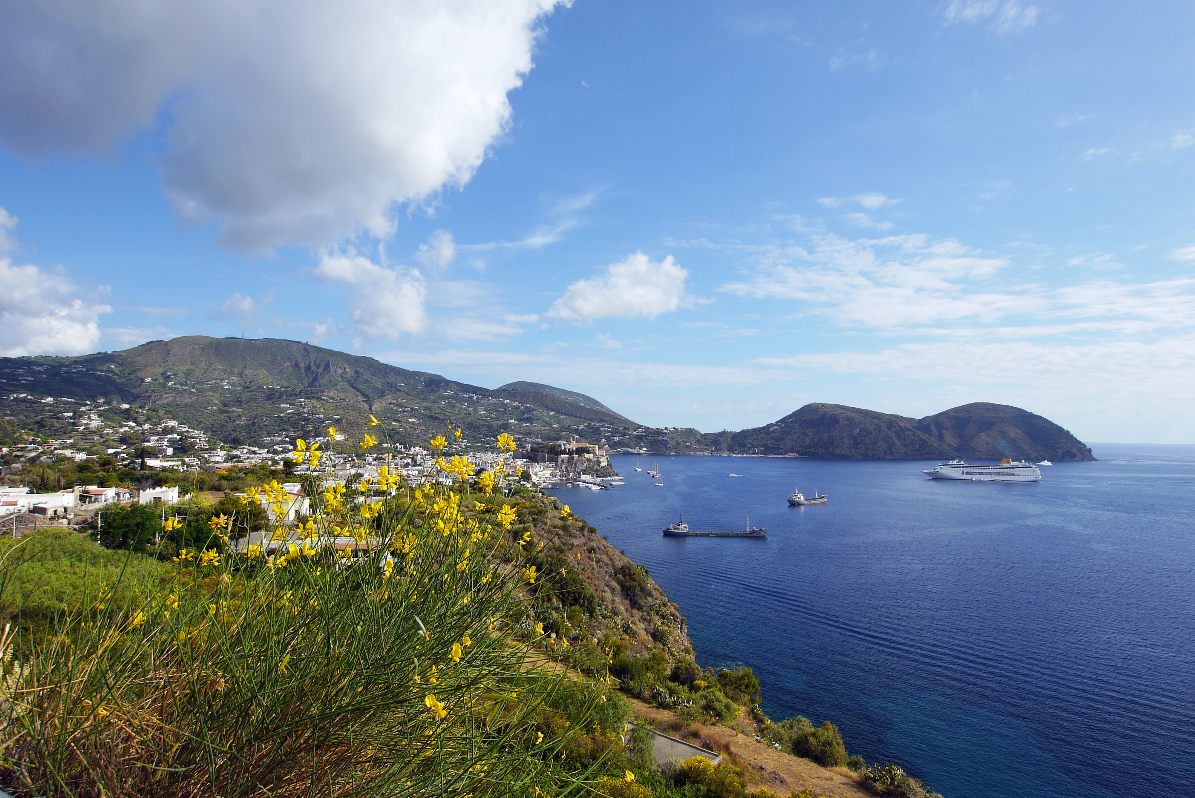 6 Reasons To Visit Italy's Aeolian Islands - The Points Guy