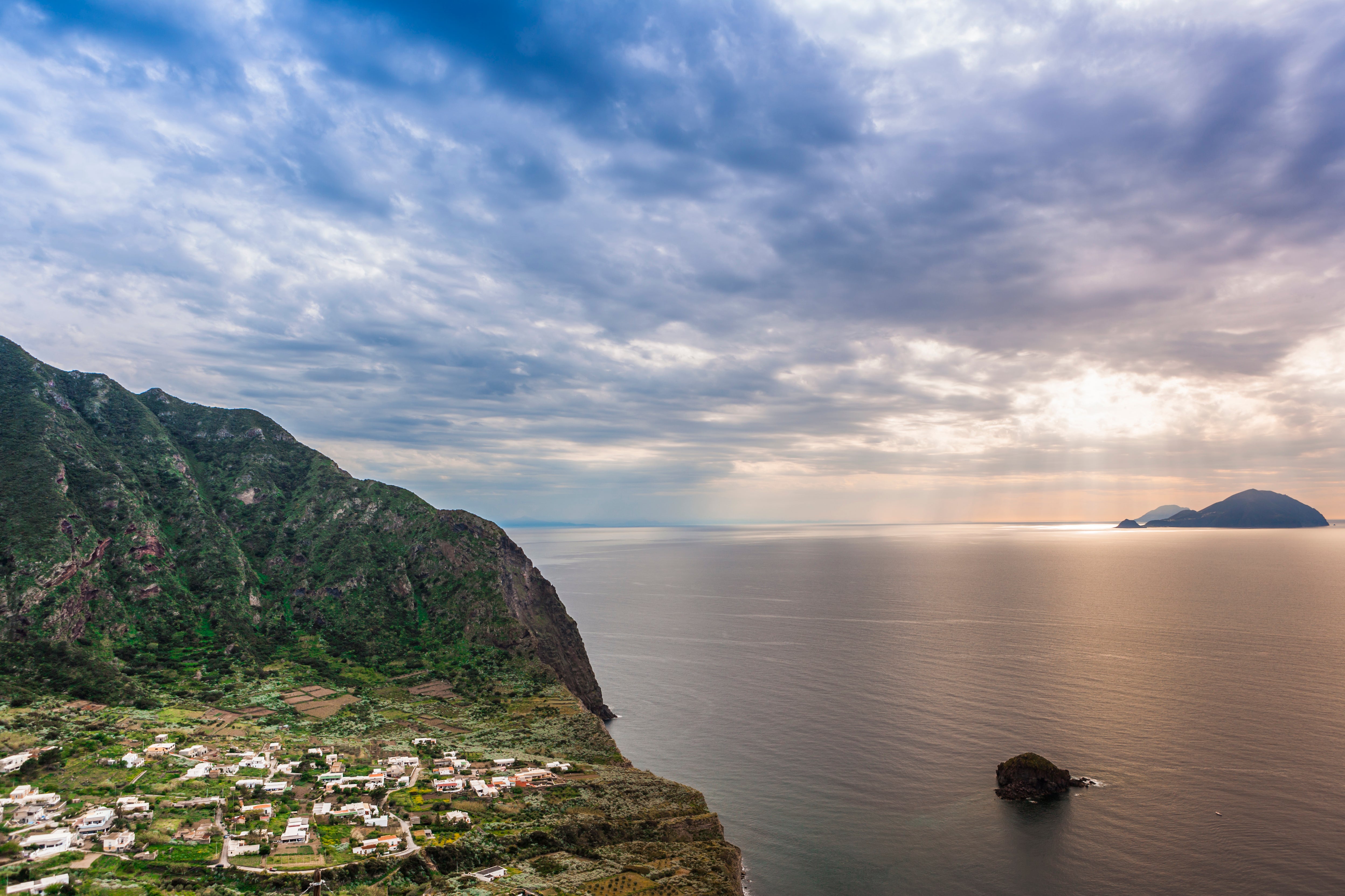 6 Reasons To Visit Italy's Aeolian Islands - The Points Guy