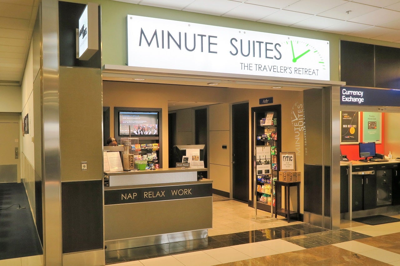 Minute Suites ATL entrance