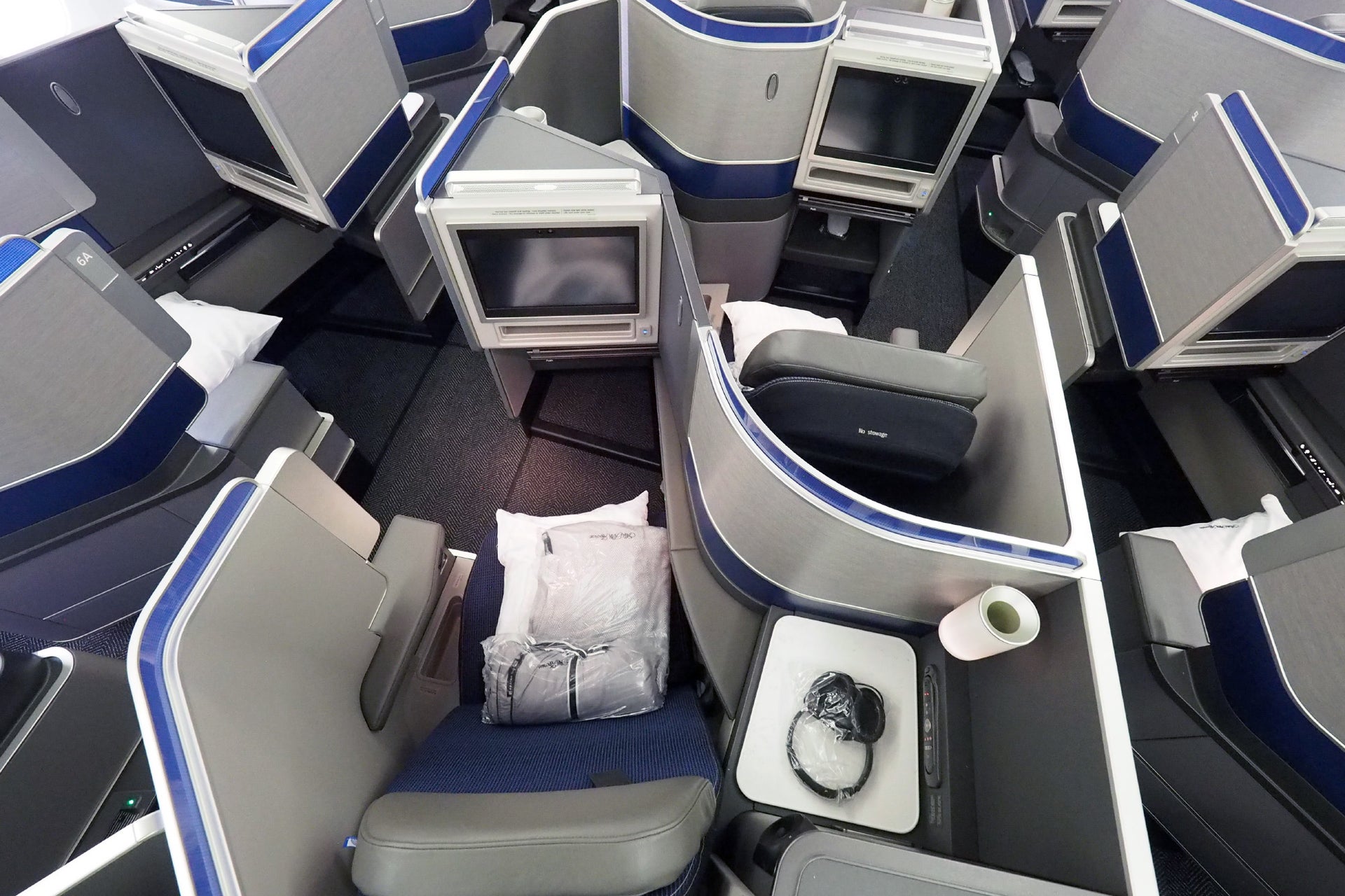 How To Fly United's Lie-flat Business Seats Domestically - The Points Guy