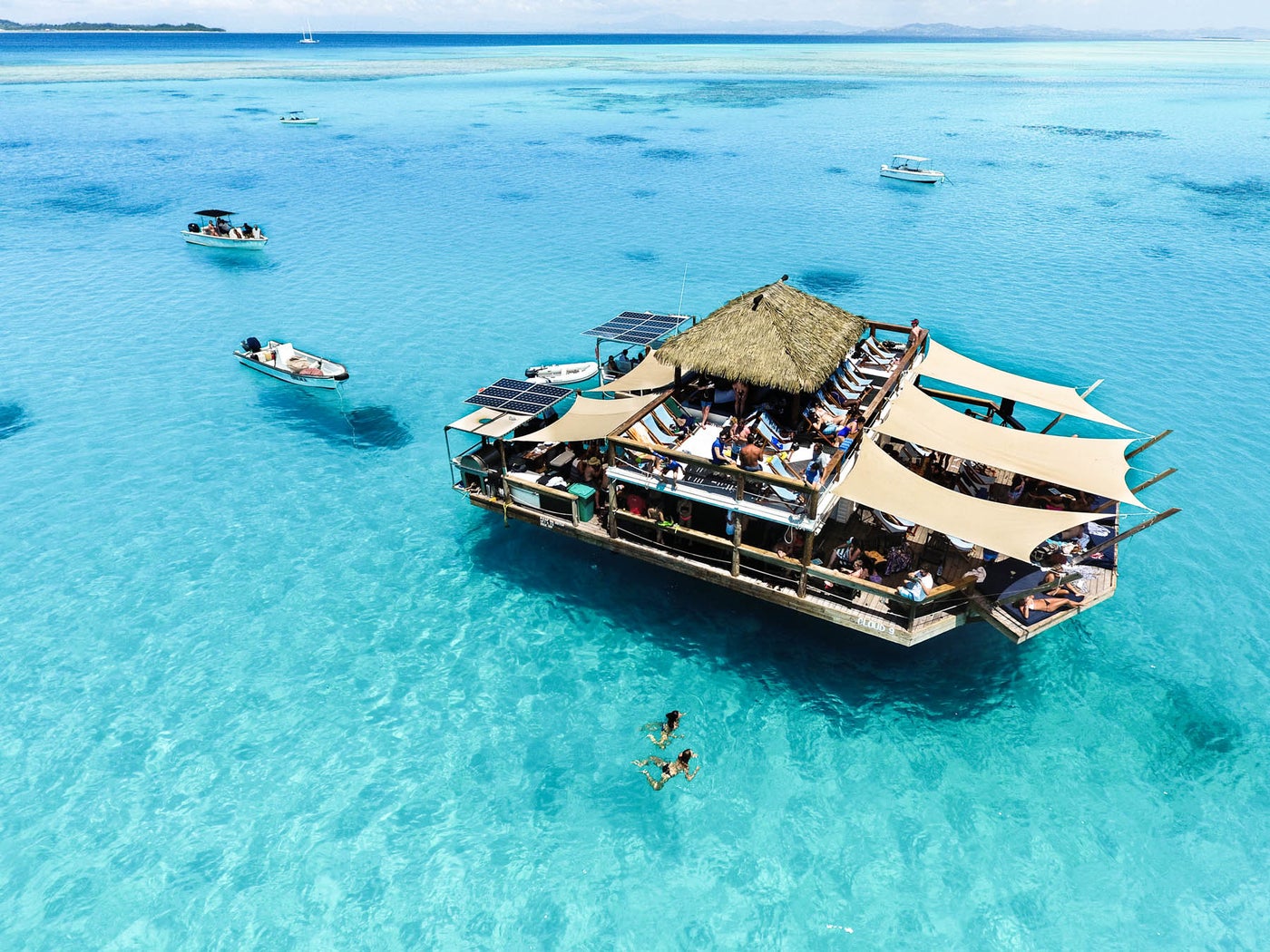 8 Great Floating Bars the You Can Dive Into