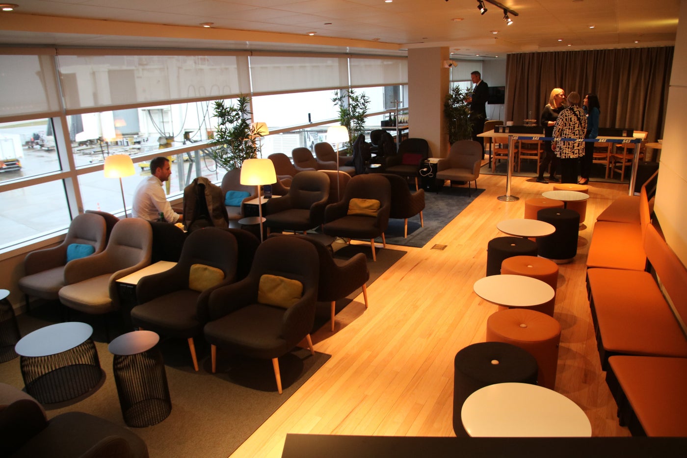 Inside the Newly Revamped SAS Lounge at Chicago O'Hare (ORD)