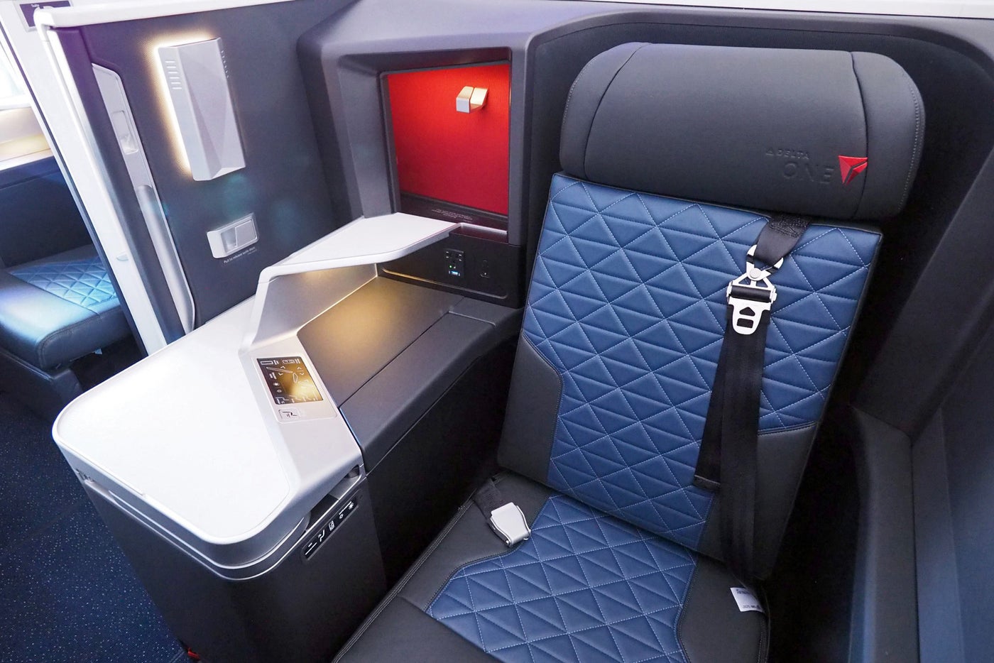 Where to Sit on Delta's Airbus A350: Delta One Business Class