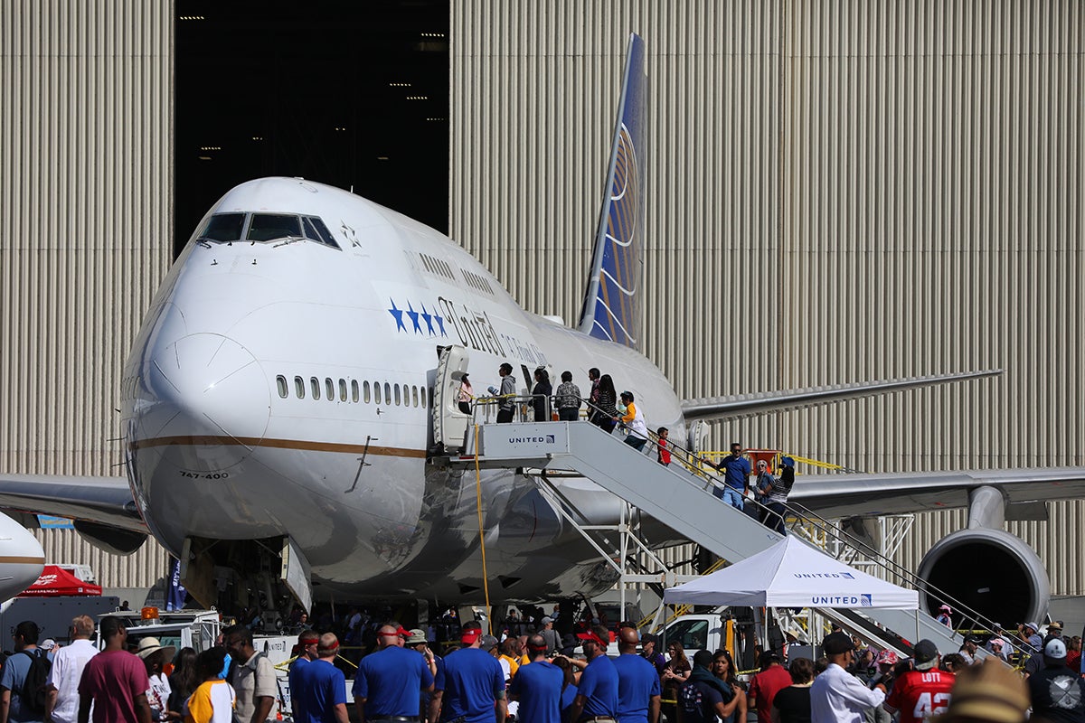 United Airlines 747 at Family Day