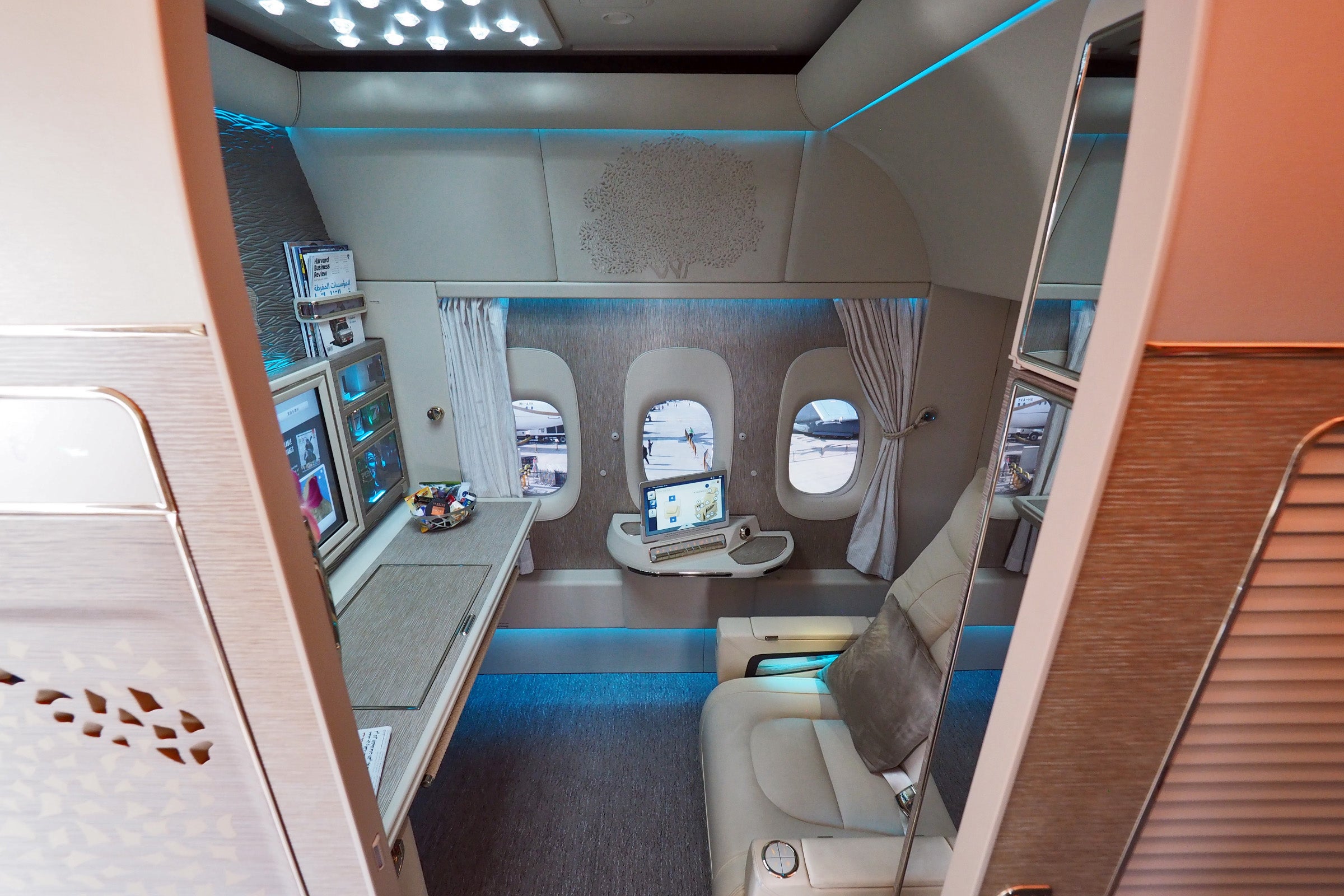 Emirates' New 777 First Class Begins Flying to the US - The Points Guy