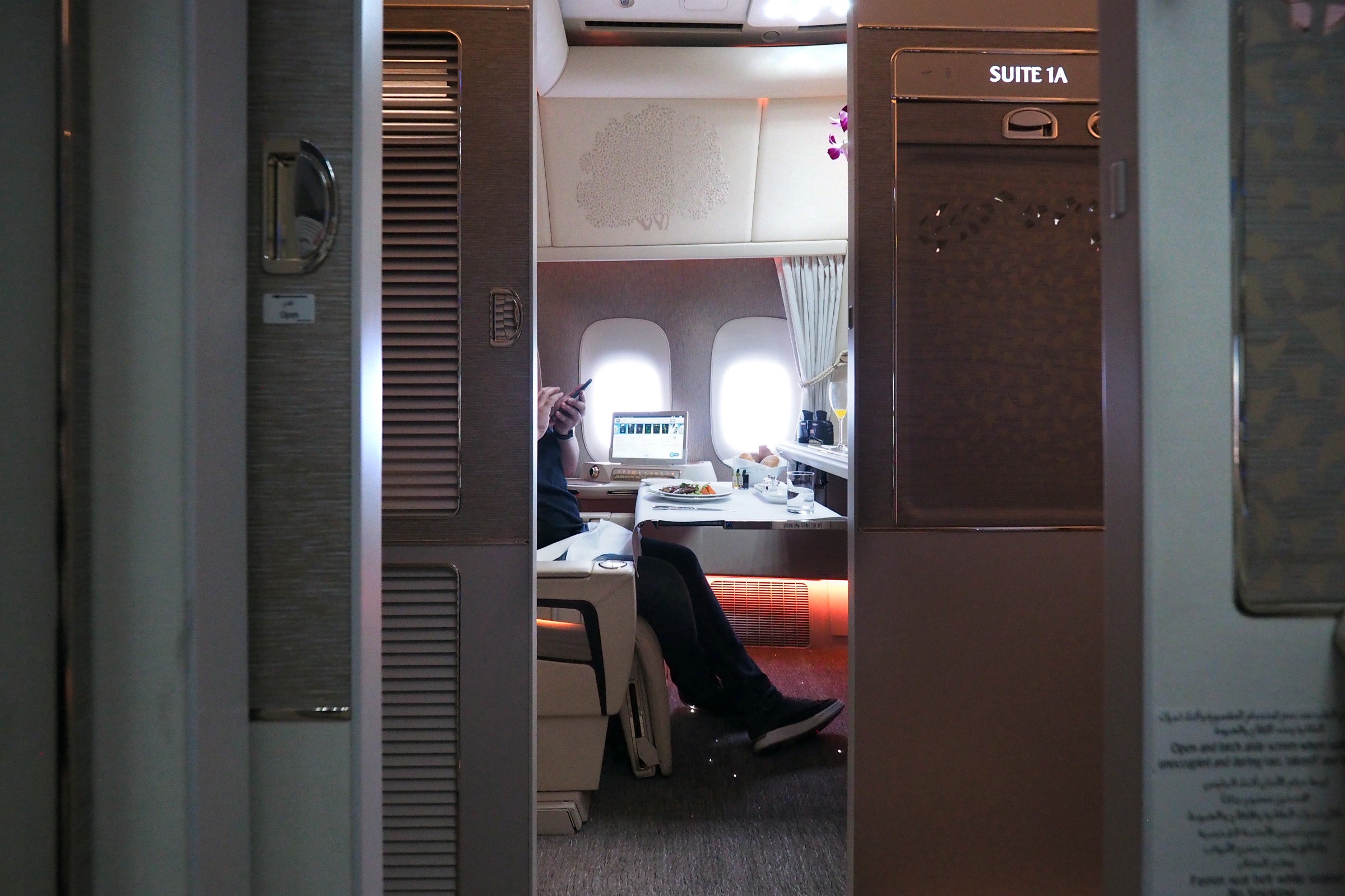 Emirates 777 First Class Suite Review