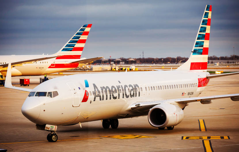 American Airlines plane heads to the gate at Chicago's O'Hare International Airport