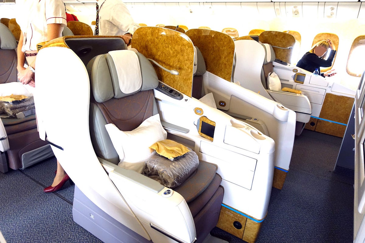 Emirates Rolls out 'Basic' Business Class Fare with No Lounge Access or