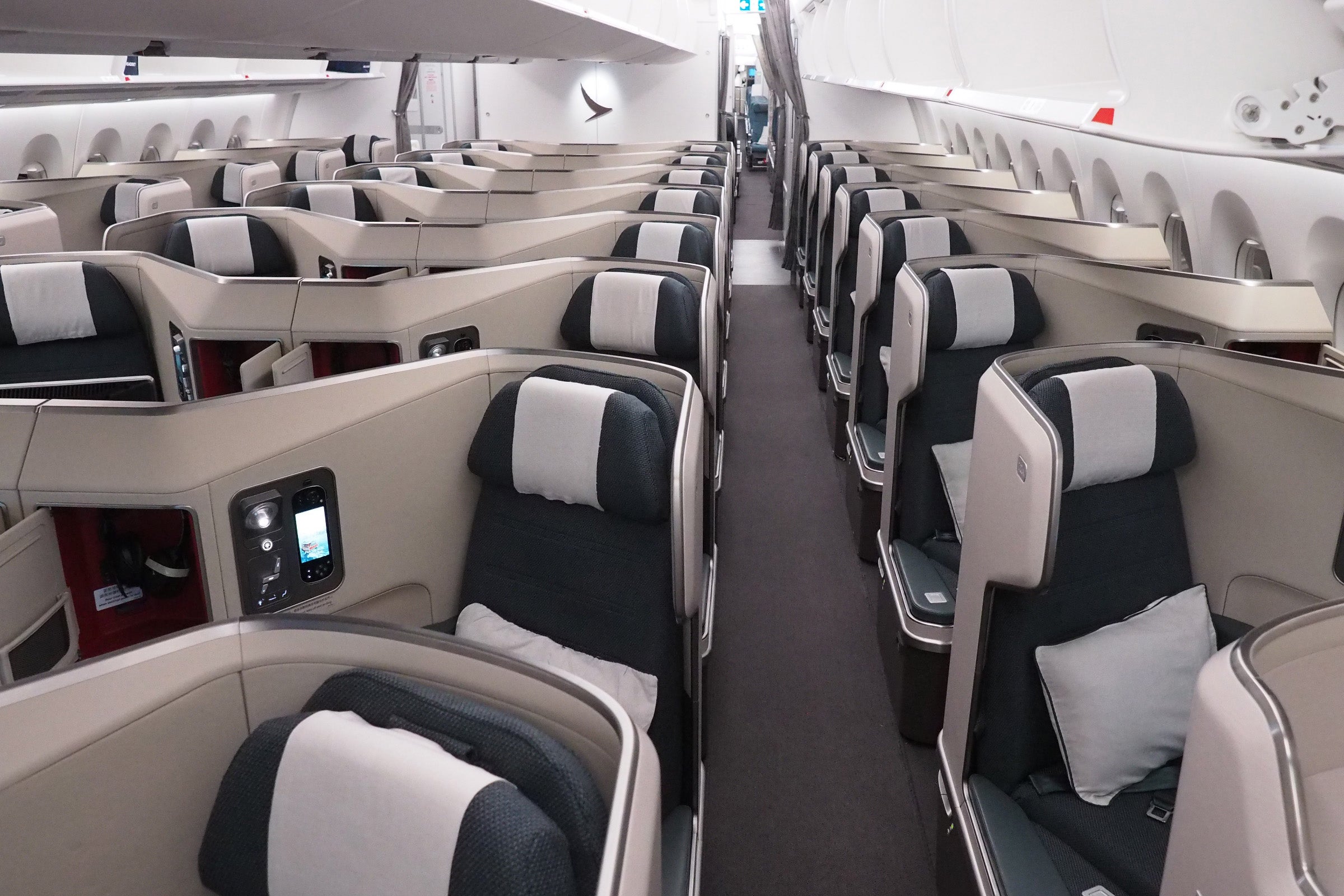 Airbus A350 900 Business Class Cathay Pacific Image To U